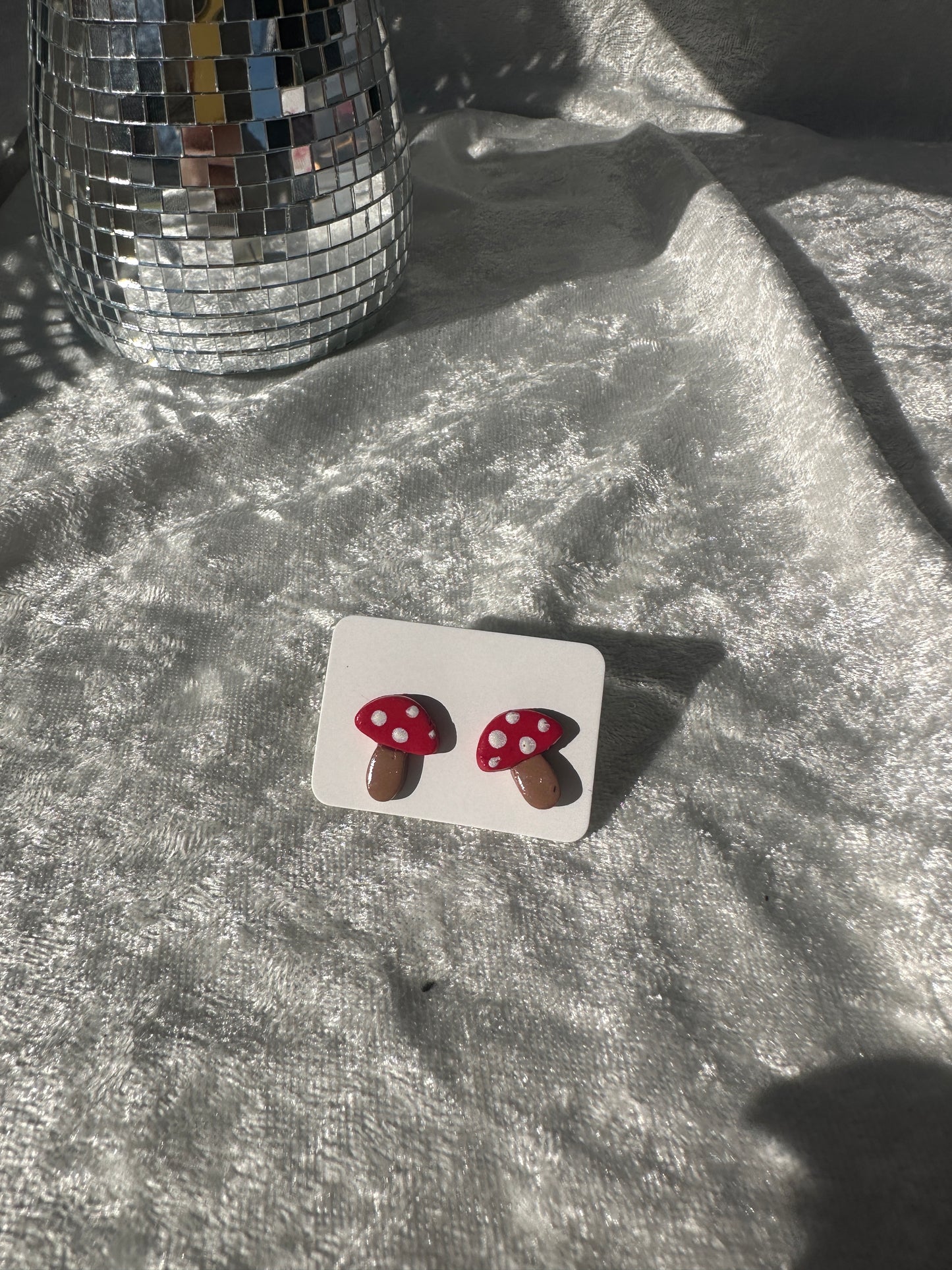 Mushroom studs