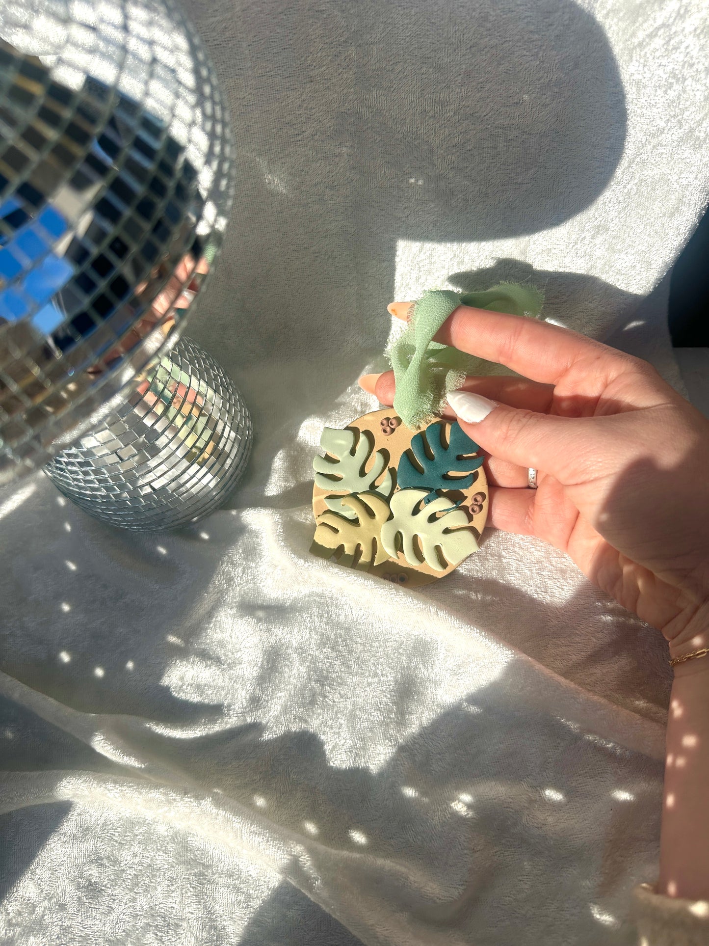 Monstera wall hanging
