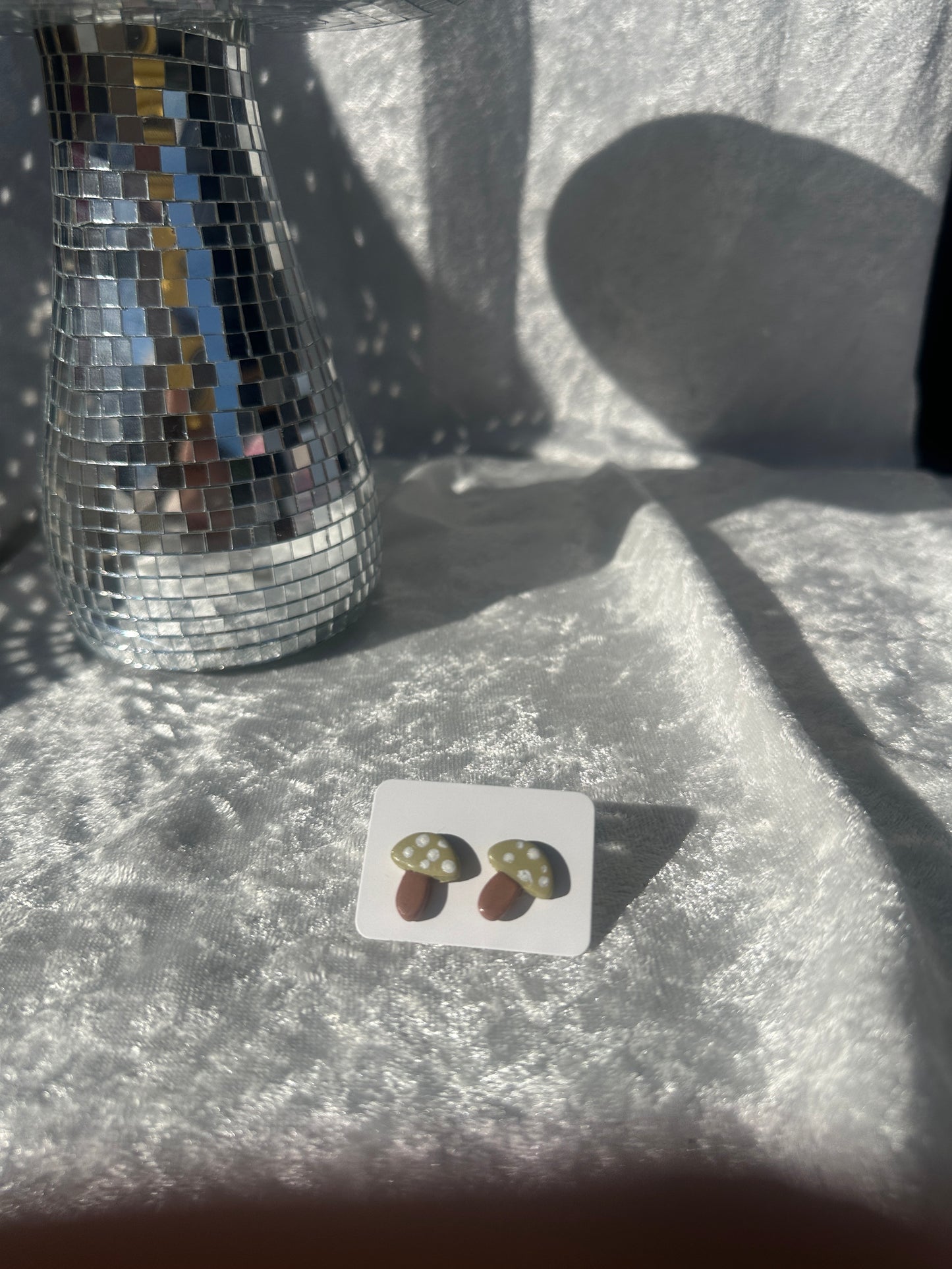 Mushroom studs